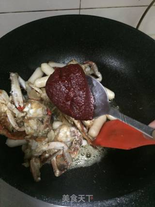 Spicy Stir-fried Crab with Zhixin Rice Cake recipe