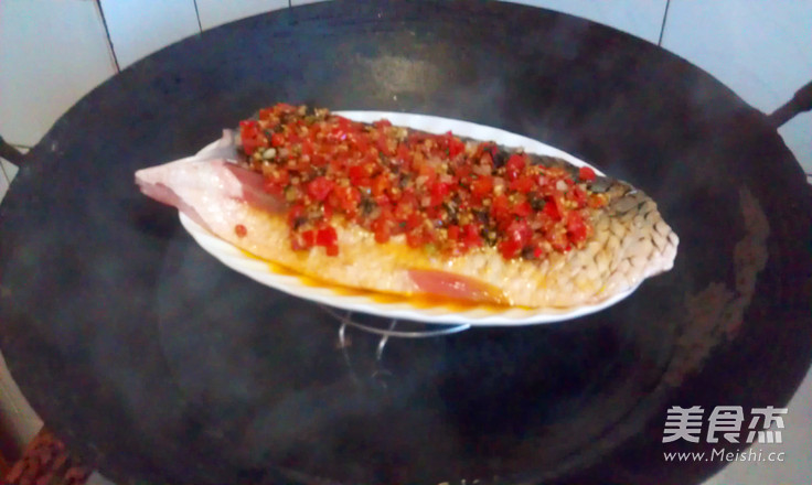 Steamed Fish with Basil Chopped Pepper recipe