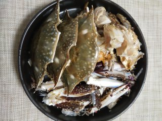 Fried Sea Crab with Ginger and Spring Onion recipe