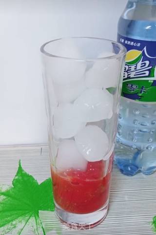 Cherry Tomato Sparkling Water recipe