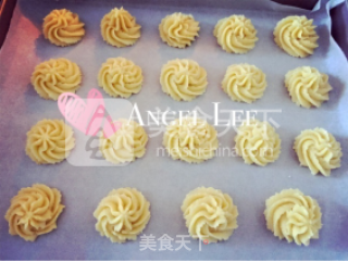 Vanilla Creamy Hazelnut Cookies-winners of Lezhong Colorful Summer Baking Competition recipe