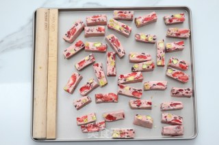 Pistachio Strawberry Nougat recipe