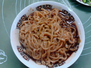 Instant Noodles with Clear Soup and Fried Sauce recipe