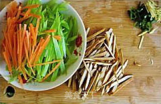 Simple Home Cooking---saute Lettuce Fragrant and Dry recipe