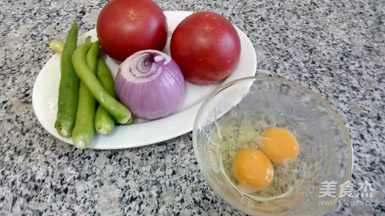 Marinated Noodles with Tomatoes recipe