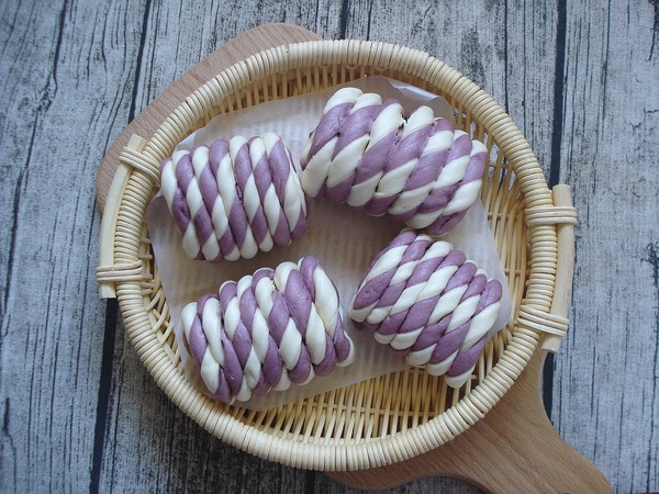 Purple Sweet Potato Two-color Bean Paste Bun recipe