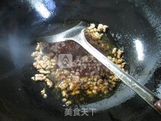 Stir-fried Rice Cakes with Minced Meat and Beans recipe