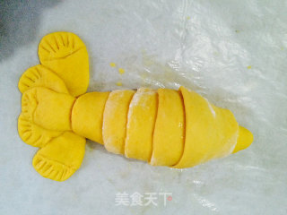 Lobster Bread with Red Bean Paste recipe