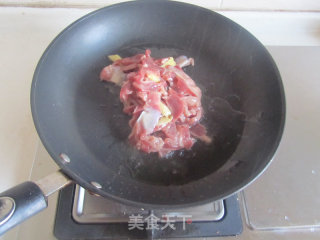 Soaked Lotus Root with Fried Chicken Gizzards recipe