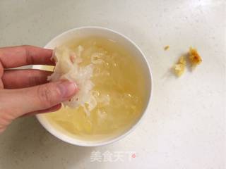 Tremella, Lotus Seed and Lily Soup recipe