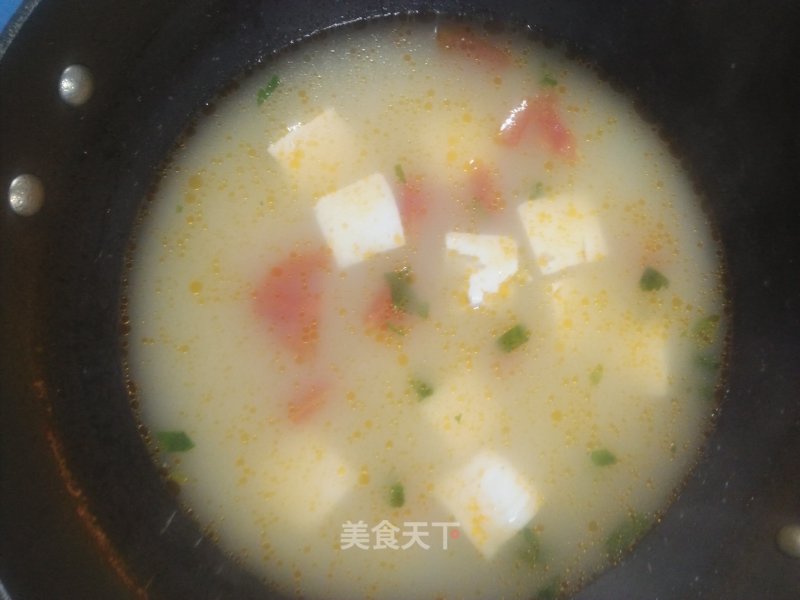 Tomato Sea Bass Tofu Soup recipe