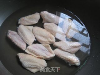 Braised Chicken Wings with Red Onion recipe