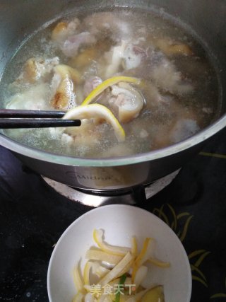 Stewed Trotters Soup recipe