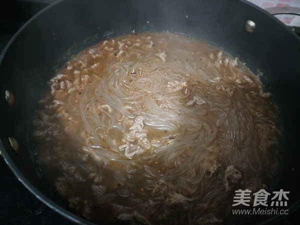 Hot and Sour Beef Soup recipe