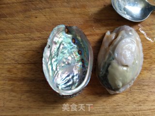 Steamed Abalone with Garlic recipe