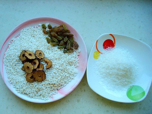 Glutinous Rice and Coconut Rice Ball recipe