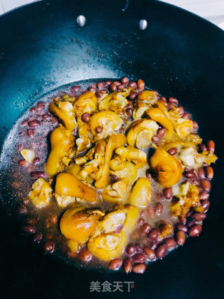 Braised Pork Knuckles with Peanuts recipe