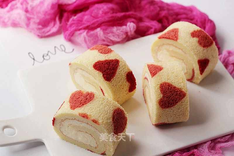 Tanabata Valentine's Day [cheese Cake Roll with Hearts in Love] recipe