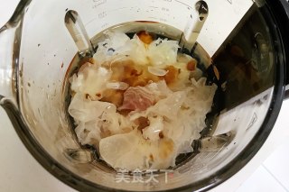 Peach Gum White Fungus Snow Bird Soup recipe