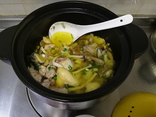 Mushroom Oil Chicken Soup recipe