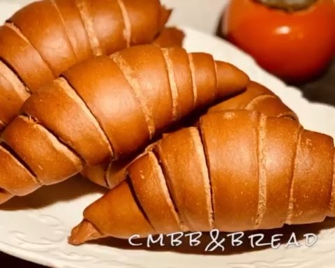Chocolate の Salt Croissant (salt Bread Shaping Video) recipe