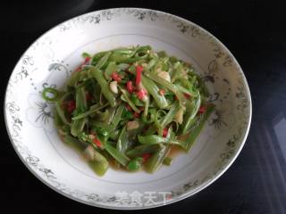 Spicy Stir-fried Convolvulus Stem recipe