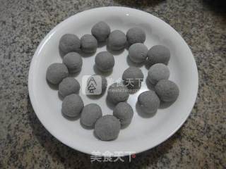 Milk Black Sesame Paste Glutinous Rice Balls recipe