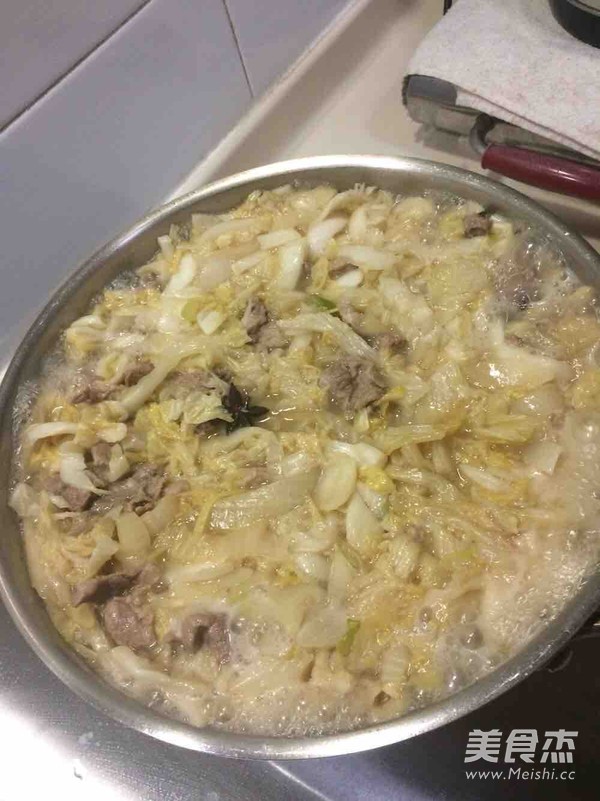 Sauerkraut Stewed Pork recipe