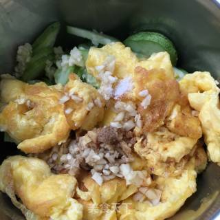Minced Garlic Fried Egg with Cucumber recipe