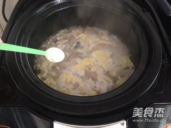 Mushroom and Egg Pork Soup recipe