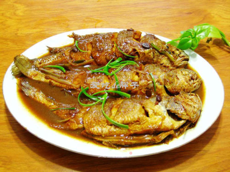 Braised Yellow Croaker in Sauce recipe