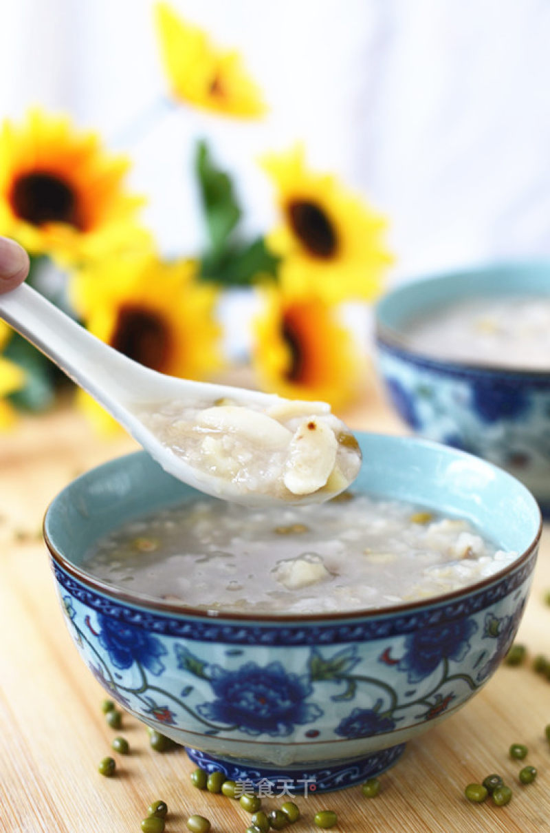 Lily Mung Bean Congee recipe