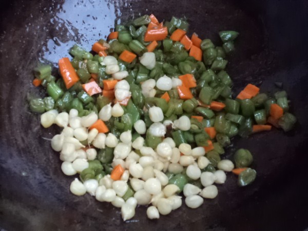 Fried Rice with Beans recipe