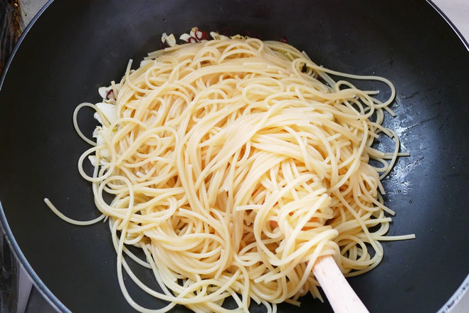 Olive Oil Garlic Pasta recipe