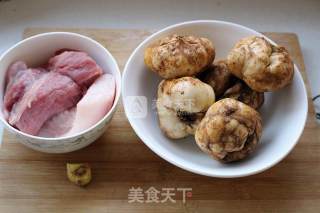 Fried Pork Slices with Lily recipe