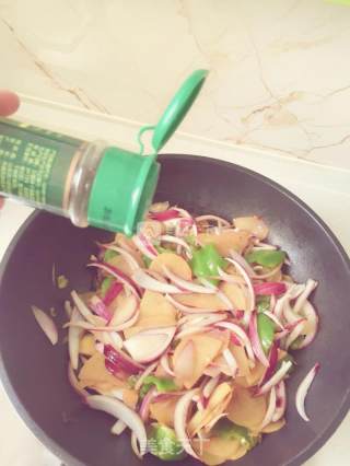 Fried Potato Chips with Onions recipe