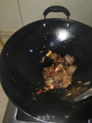 Stir-fried Winter Bamboo Shoots with Chopped Pepper and Bacon recipe