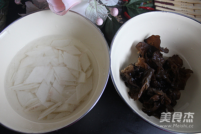 Stir-fried Yam with Mixed Vegetables recipe