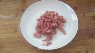 Stir-fried Shredded Pork with Sydney Cilantro recipe