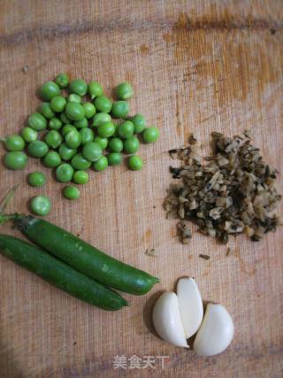 Stir-fried Peas with Pickles (grandmother's Dishes) recipe