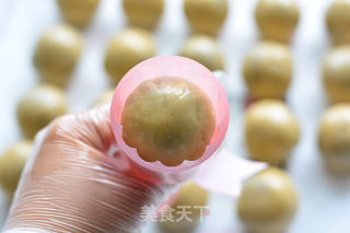 Cantonese Bean Paste Egg Yolk Mooncake recipe