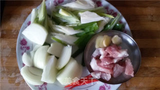 Stir-fried White Mushrooms with Fungus and Green Onions recipe