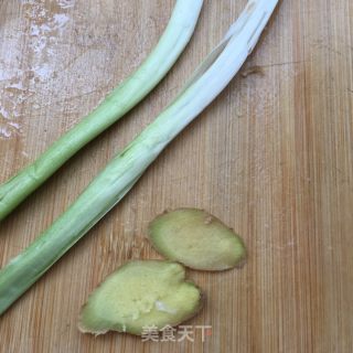 Fried Scallops and Cucumber Dumplings recipe