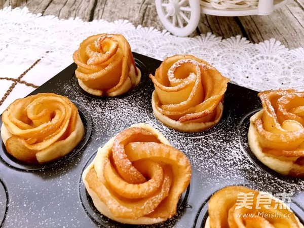 Rose Apple Pie recipe