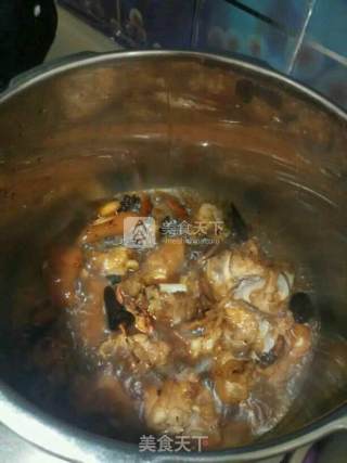 Delicious and Gourmet---lao Gan Ma Roasted Pork Knuckles recipe