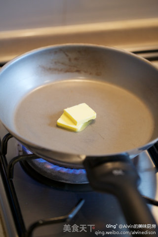 Tube Noodles with Creamy White Sauce recipe