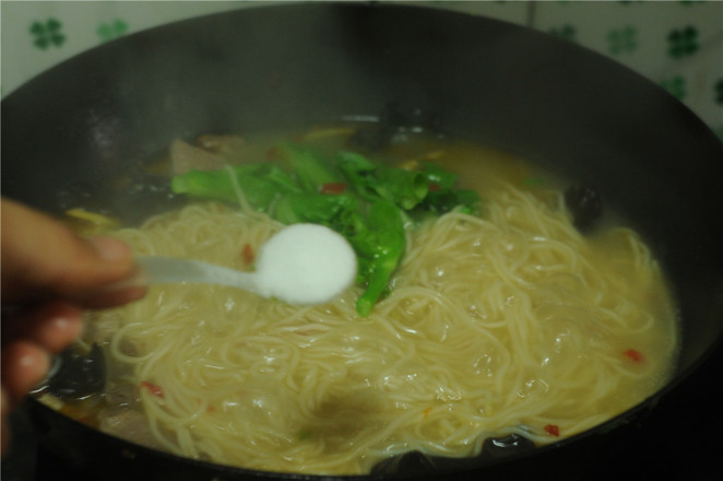 Qiwei Braised Beef Noodles recipe