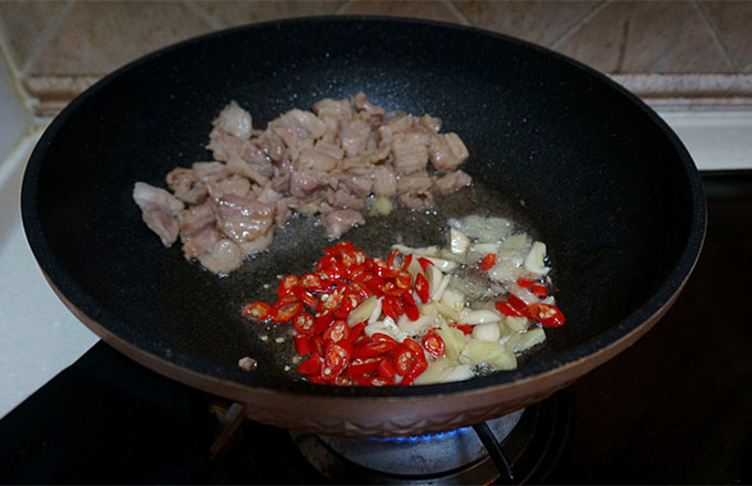 Spicy Pork Belly Stir-fried King Pleurotus recipe