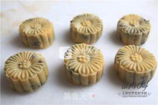 Cantonese-style Moon Cakes recipe