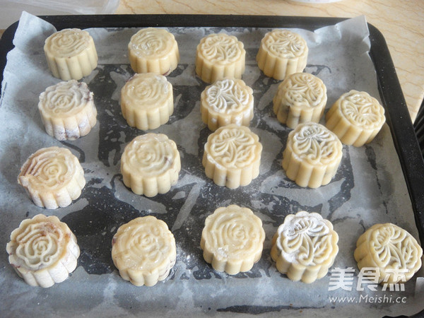 Pine Nut Fine Sand Mooncake recipe